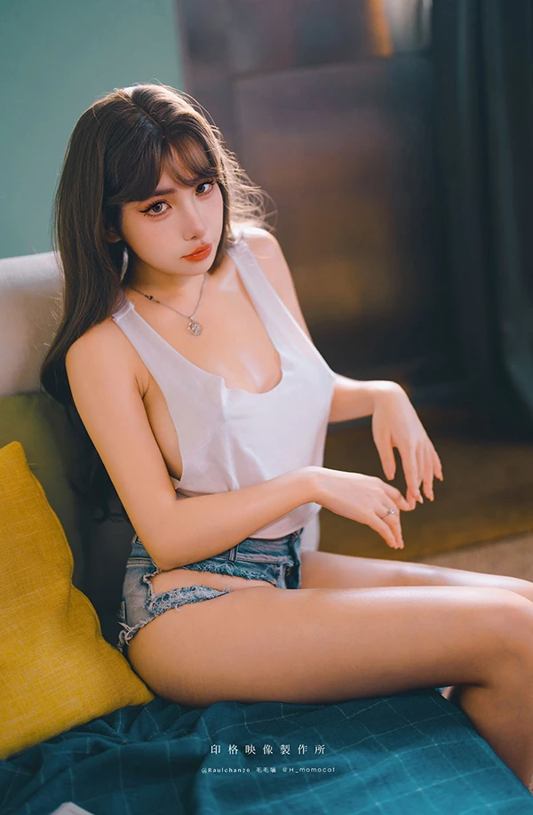 福利姬慕慕Momo 新婚后不断诱惑我的妻子2